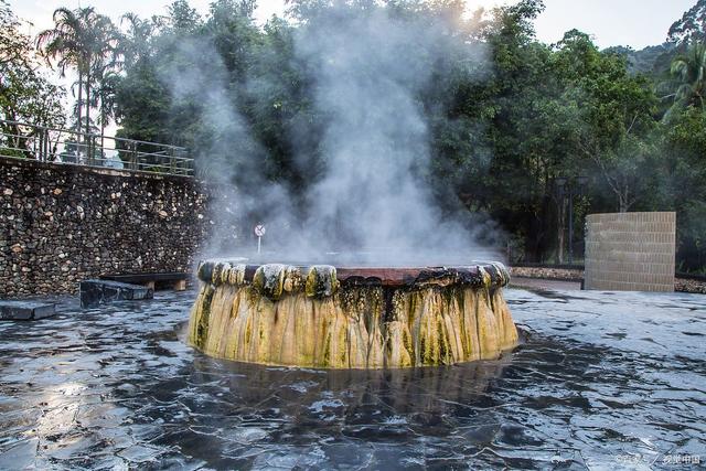 Julongquan Hot Spring